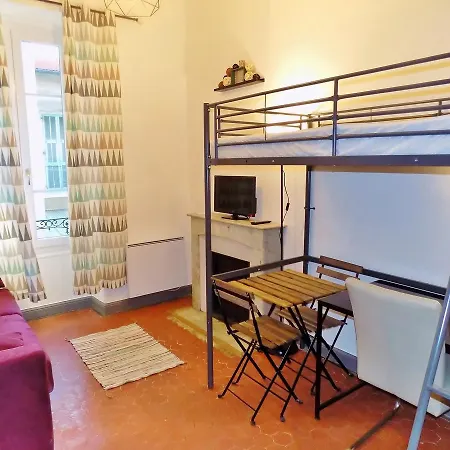 Riviera Bedrooms Garibaldi Republique